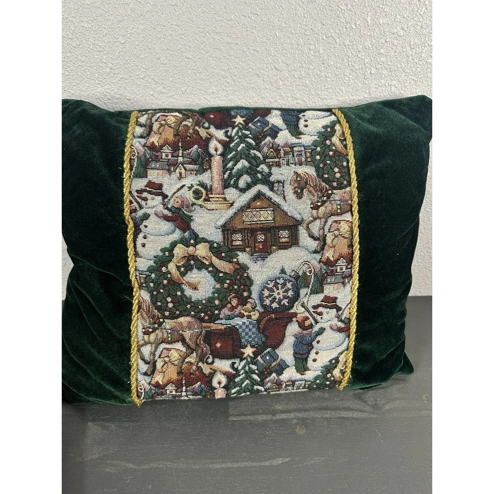 Green Velveteen Christmas Holiday Winter Pillow‎ (14